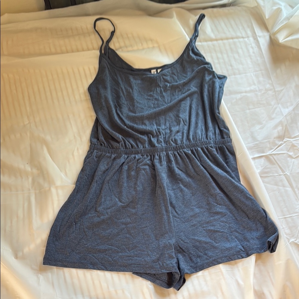 H&M Charcoal Gray Basic Tee